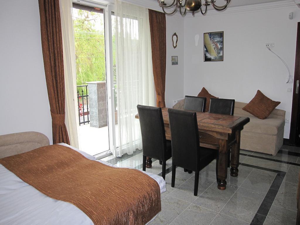 Granit Villa บาลาตอนซาร์โซ ภายนอก รูปภาพ
